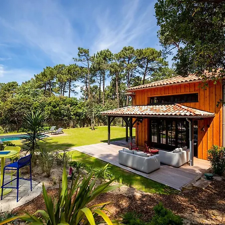 Villa Mimosas *